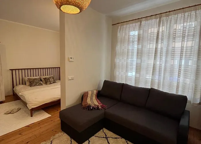 Cozy Flat With Fireplace