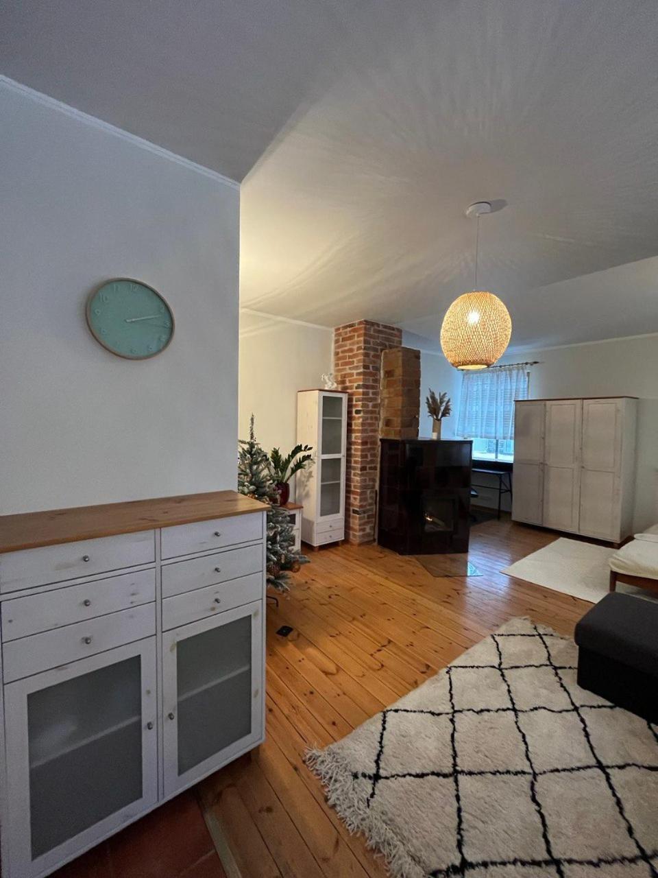 Apartamento Cozy Flat With Fireplace Tallin
